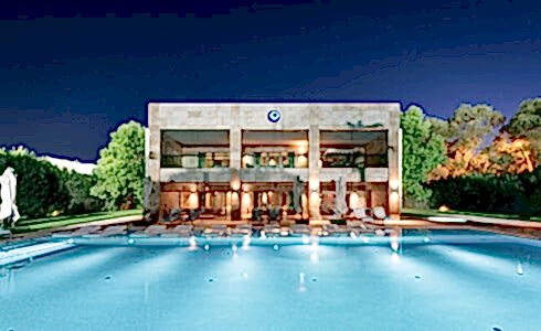 Regnumcarya King Villa General View 01 Card