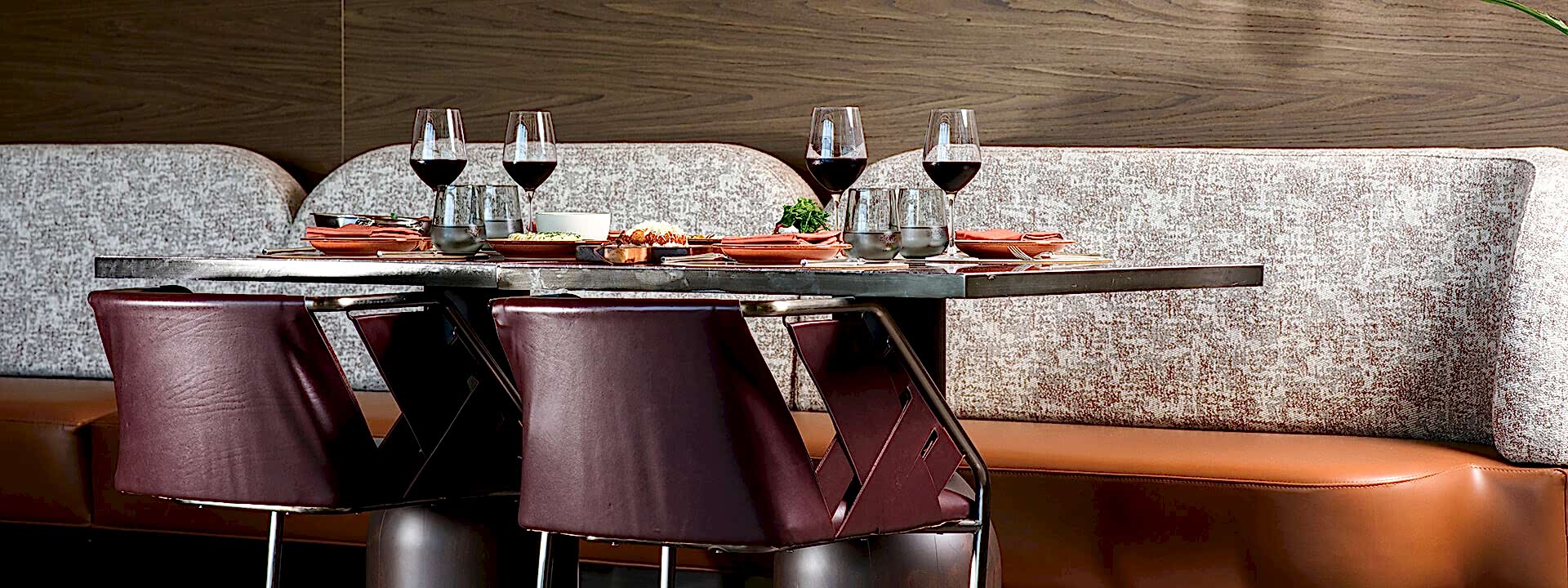 Regnum The Crown Gastronomy Banner